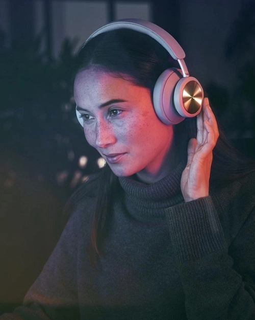 کیفیت بالای صدای Beoplay H100