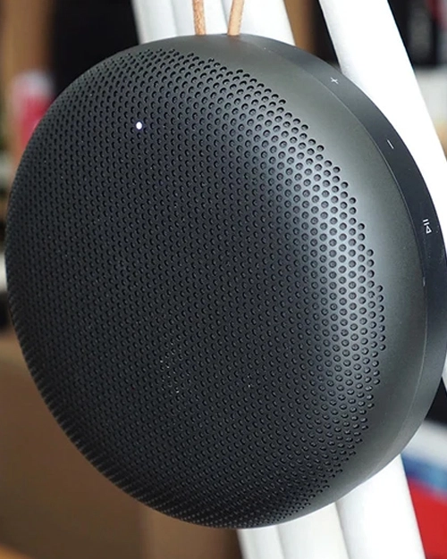 کیف اسپیکر BeoSound A1