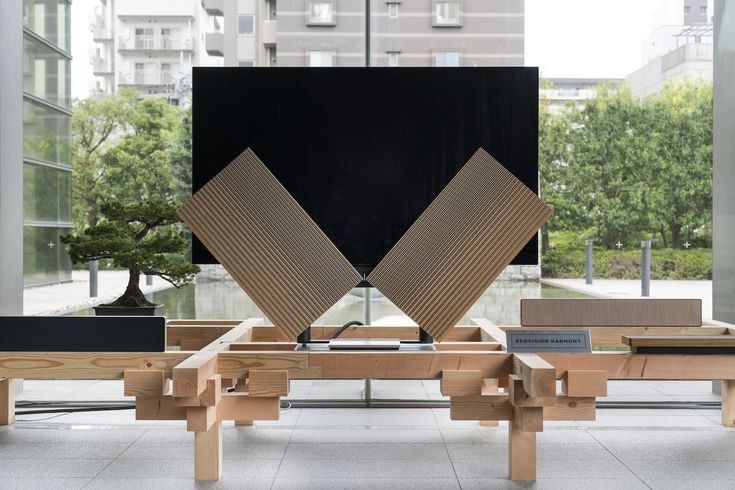 تلویزیون های Bang & Olufsen لوکس و با کیفیت