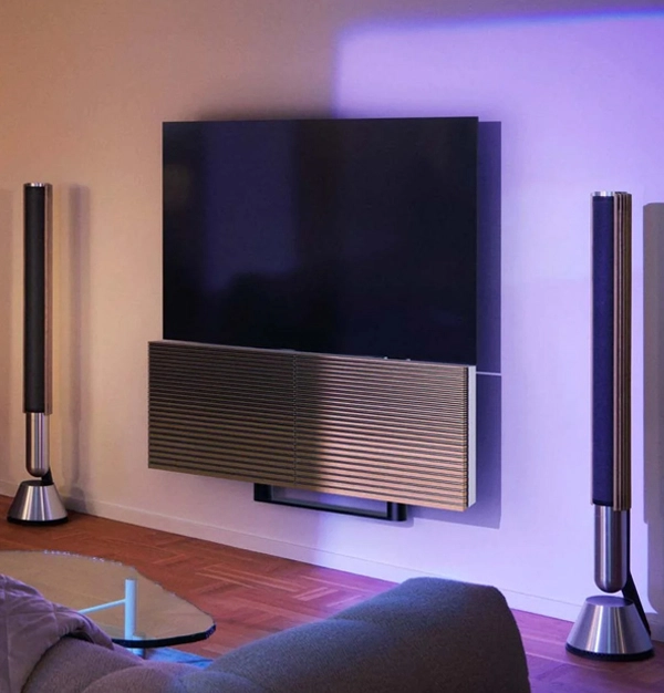 مقایسه تصویر و صدا در Samsung QLED vs Bang & Olufsen OLED
