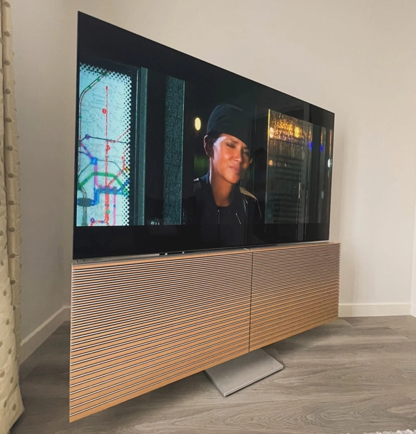 ۴. مقایسه ارزش خرید QLED Samsung و OLED B&O؛ کدام یک مقرون به صرفه تر است؟