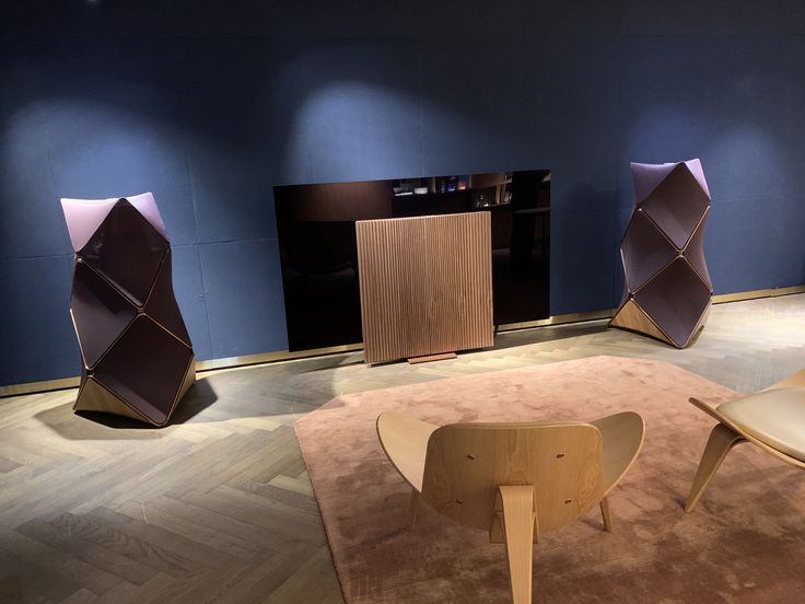 چرا تلویزیون های Bang & Olufsen گران هستند؟