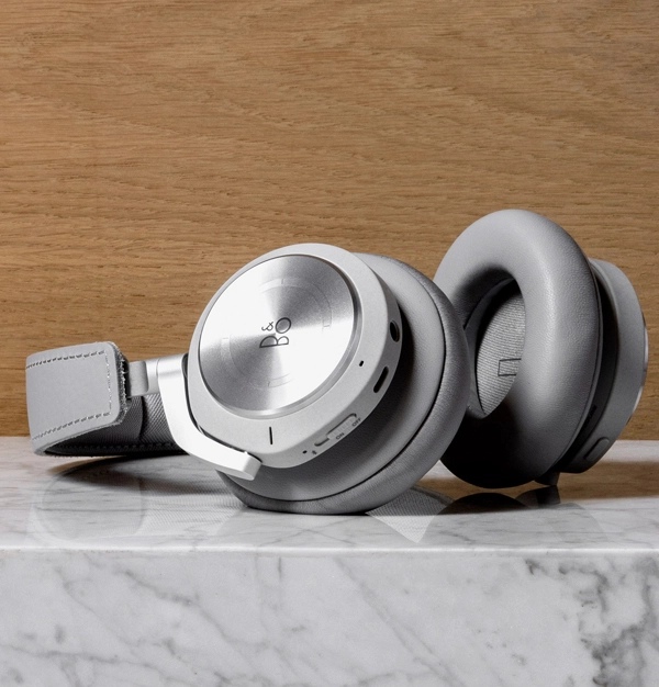 هدفون بنگ اولافسن bang olufsen headphones h9
