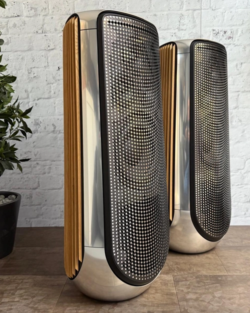 دالبی اتموس و آکوستیک لنز در اسپیکر ایستاده بلند Beolab 50