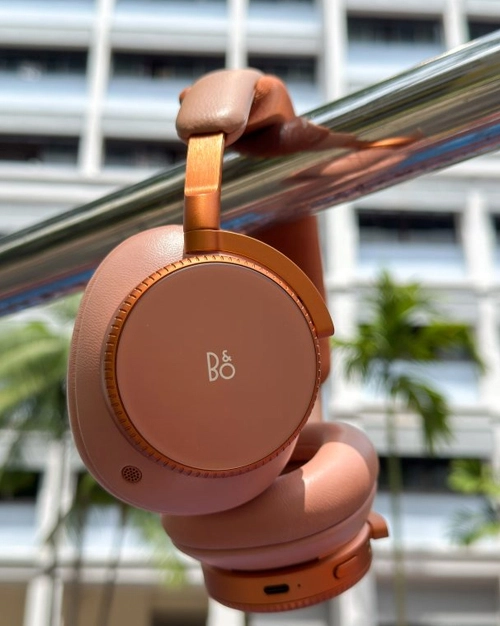 درباره برند لاکچری Bang & Olufsen و لوکس ترین هدفون جهان
