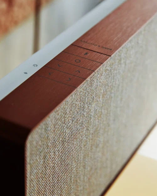 ساندبار لاکچری Beosound Stage: زیبایی و عملکرد در یک قاب